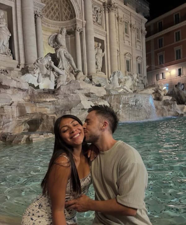 Jake y Mar en la Fontana di Trevi